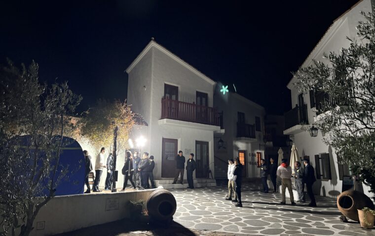 夜間・冬季を想定した住民参加型防災訓練の様子（志摩地中海村）